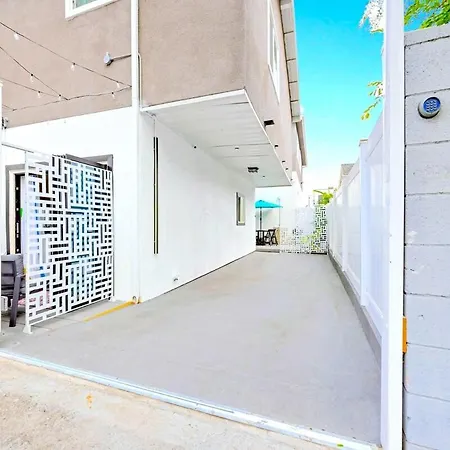 F - 2 Noho Homes In 1 By Universal - Sleeps 20 - Free Parking - Games - Patios - Fifa Sofi World Cup-2