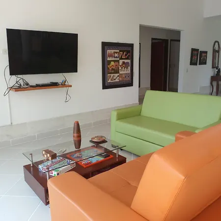 Casa Campestre En Condominio En Anapoima-2
