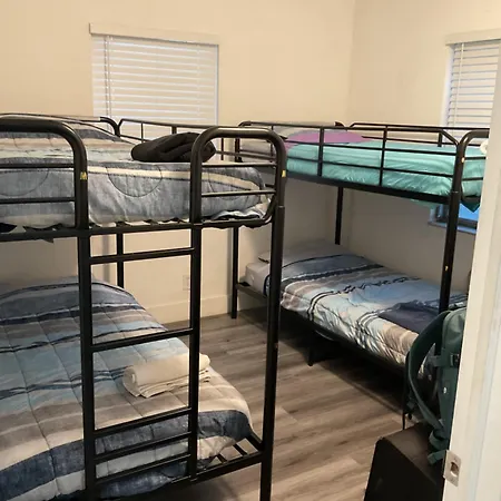 Miami Coliving Shared House For Professionals-2