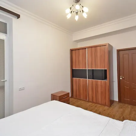 Northern Avenue, 2 Bedrooms Luxury & Grand Apartment Hh556-3