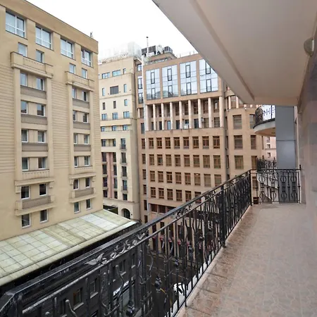 Northern Avenue, 2 Bedrooms Luxury & Grand Apartment Hh556-2