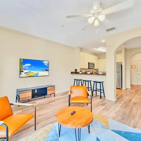 Stunning 2Br Condo With Pool, Near Disney!-2