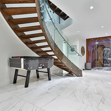 Luxurious Spa Retreat - Toronto Escape-2