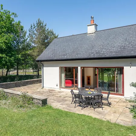 Large Kenmare Home Sleeping 10-3