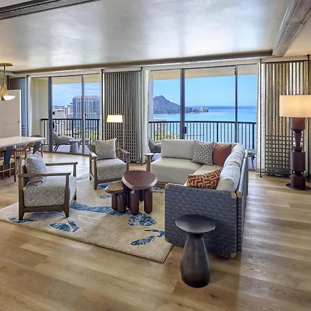 Hilton Hawaiian Village Waikiki Beach Resort-2