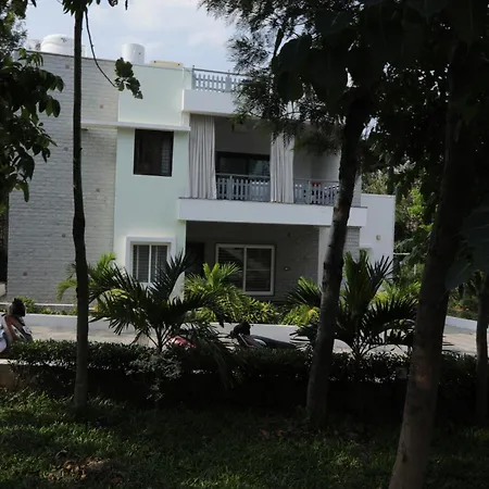 Miami - Private Jaccuzzi Villa In Bangalore-3