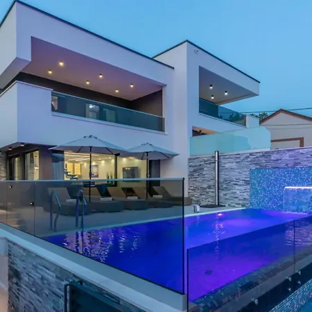 Lorena Stylish Sea View Villa - Four Bedroom Villa With Private Pool-2