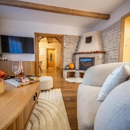 Swidrowa Chata Jacuzzi & Sauna-3