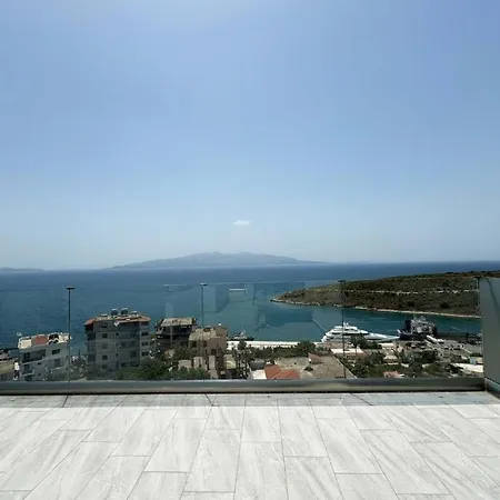 Penthouse With Jackuzy-3