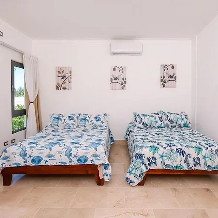 Upper-Level Penthouse, Beachfront Residence-2
