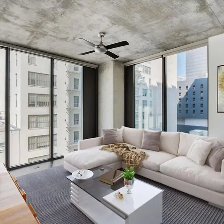 2 Bed 2 Bath Stylish Luxury Premium High-Rise Apartment-2