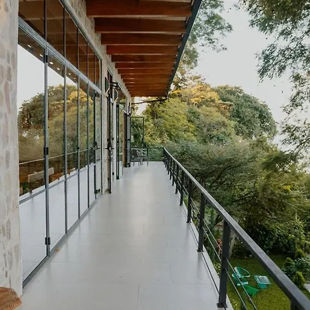 Casa Floresta Luxury Lakefront Retreat-2