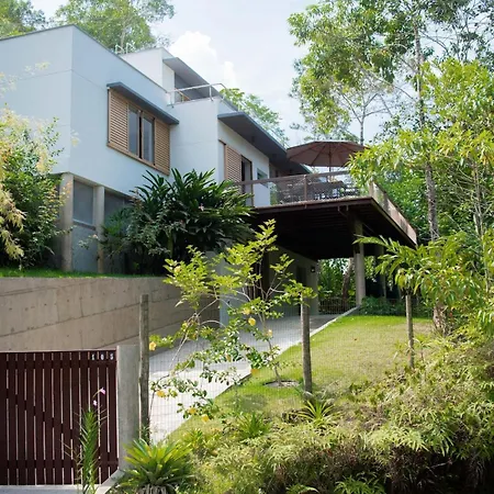 Casa Moderna Com Jacuzzi A 5 Minutos Da Praia-2