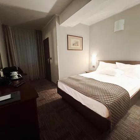 Hotel Marina-2