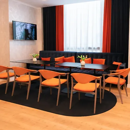 Hotel Luxe-2