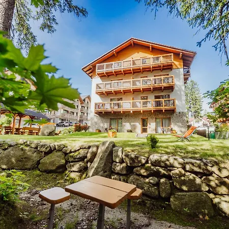 Hotel Na Skarpie-3