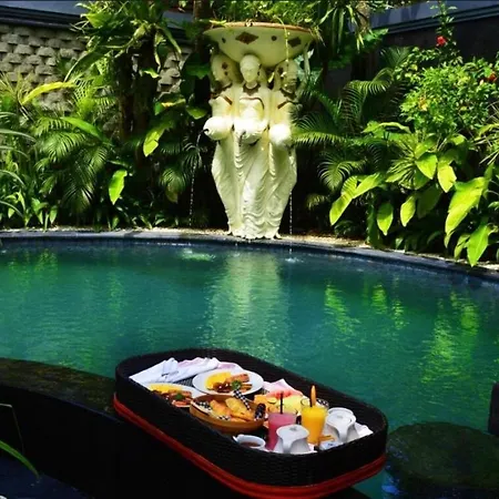 Exquisite 3 Bedroom Villa Seminyak Cyn-2