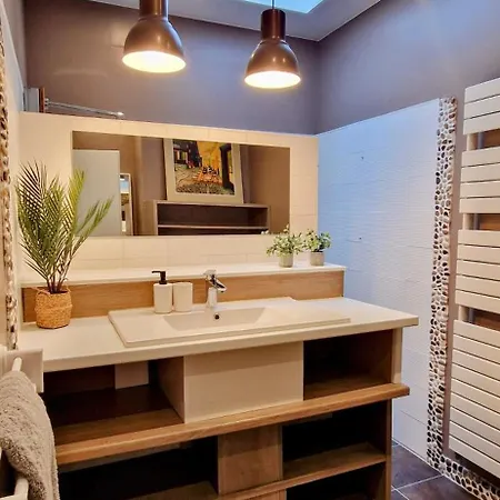 Le Loft De Thau, Standing, Grand Patio, Deco Boheme, Parking, Climatisation-3