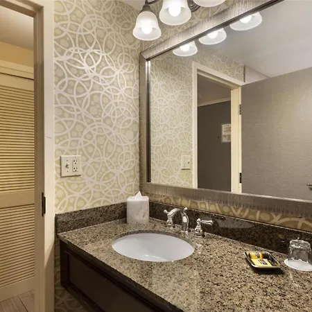 Best Western Plus The Normandy Inn & Suites-3