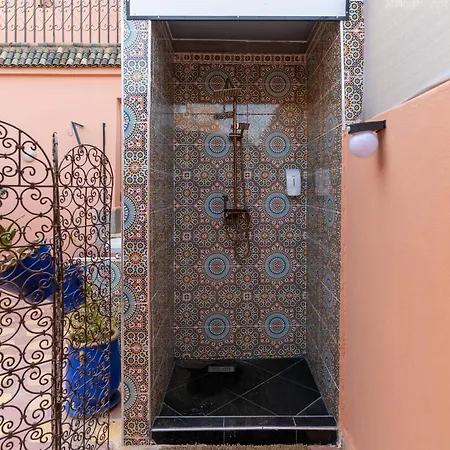 Riad Hbibti Authentic Moroccan Stay With Rooftop Jacuzzi-3