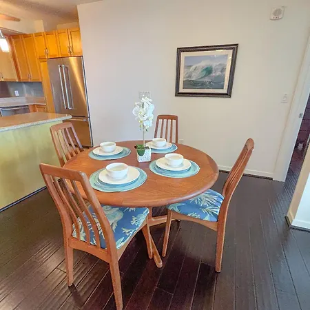 Breathtaking Ocean View 2-Bedroom Lk Condo-3