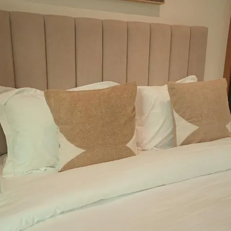 Private Jacuzzi 2Br Luxury Unit-3