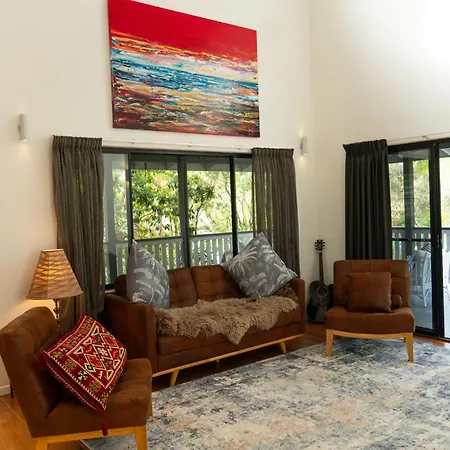 Oceanside Escape, Heated Pool, Fire Pit And 4 Beds-3