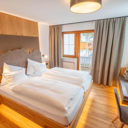 Hotel Edelweiss-2
