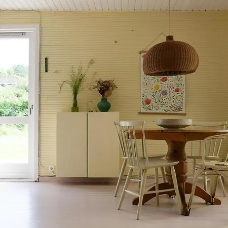 Summer House With Outdoor Kitchen By North Beach-2