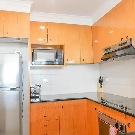 Harbour Home 2BR Apt - Family Friendly Gem-3
