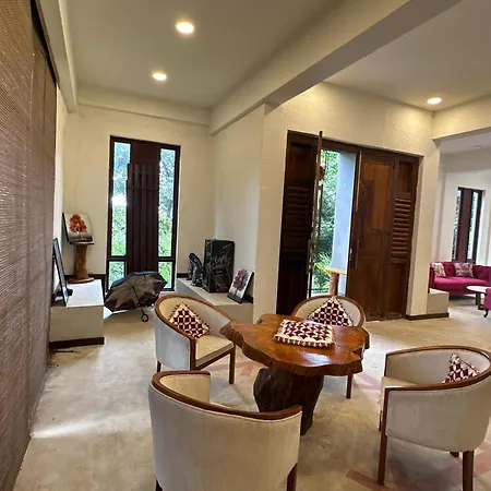Happiness Hill House-3