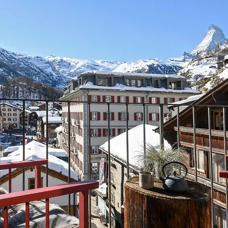 Unique Hotel Post-3