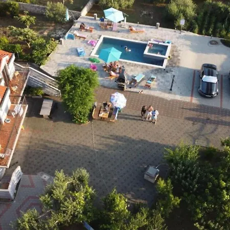 Apartmant Franica With Heated Pool And Jacuzzi-3