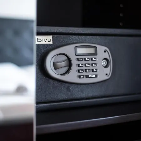 Deluxe Flat-2
