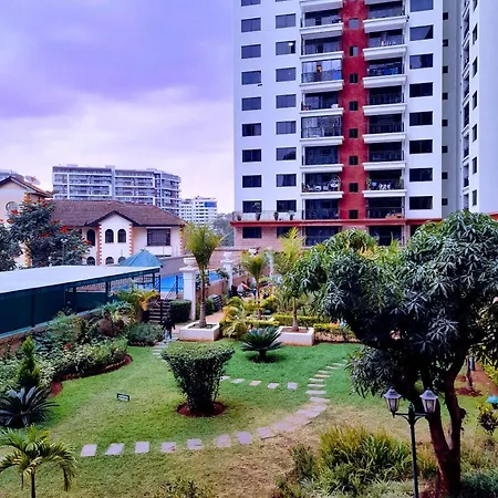 Luxurious Nairobi Apartment With Shared Pool And City Views-2