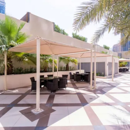 Vacay Lettings - Bay Central Tower - Studio-3