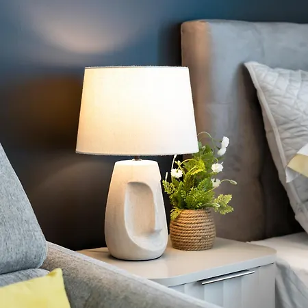 Bright & Stylish Studio With Marina Views-2