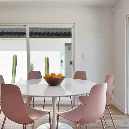 Arch House-2