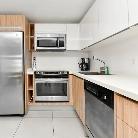 Harbour House Apt 410-3