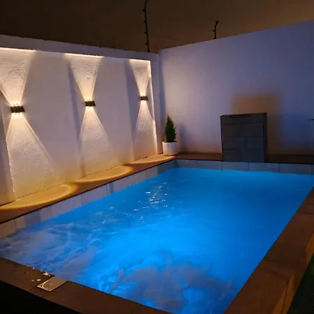 Casa En Manta Con Piscina Privada-2