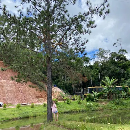 Hospedagem Onibus Gold Em Pedra Azul-2