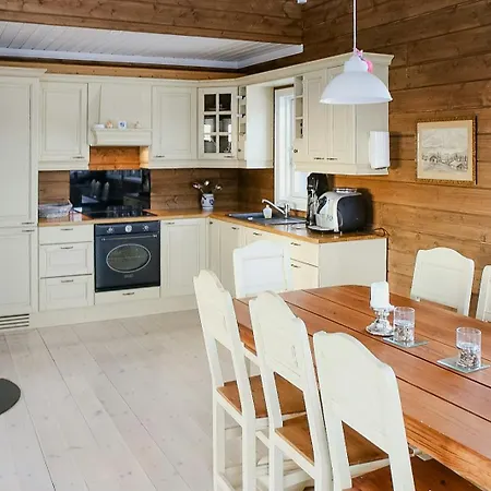 Modern Family Cabin With Views Of Spatind-2