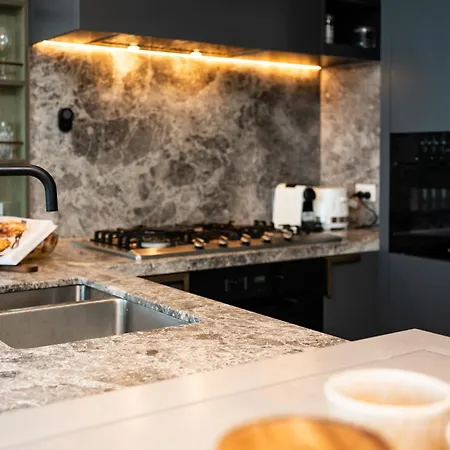Executive Penthouse In Heart Of Melbourne 3Br W Parking-3