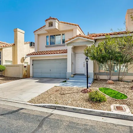Pool Access Beautiful Modern Home In Las Vegas!-2