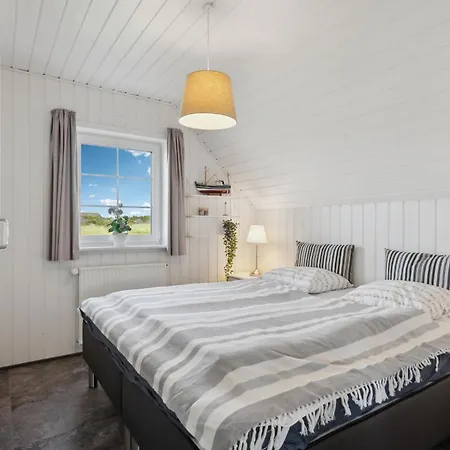 Beautiful Home In Ringkobing With Sauna-2