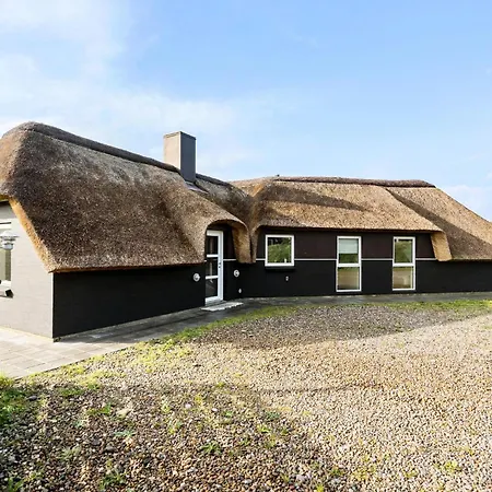 Lovely Home In Ringkobing With Sauna-3