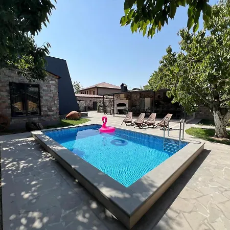 Amora Guesthouse-3