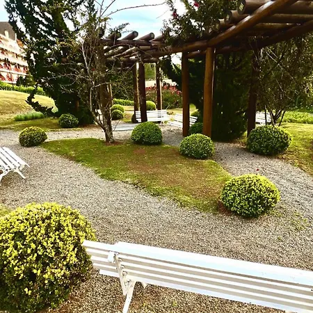 Boutique Flat Com Banheira Lareira E Piscina Aquecida-2