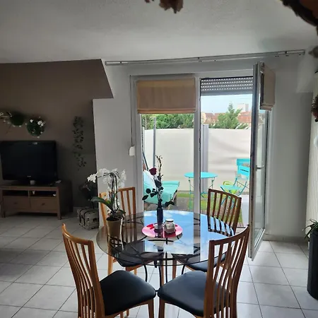 Appartement Cosy A 5Mn Du Parc Des Expositions-2