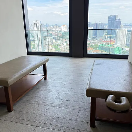 Lucentia Infinity Pool Suit Kuala Lumpur-2